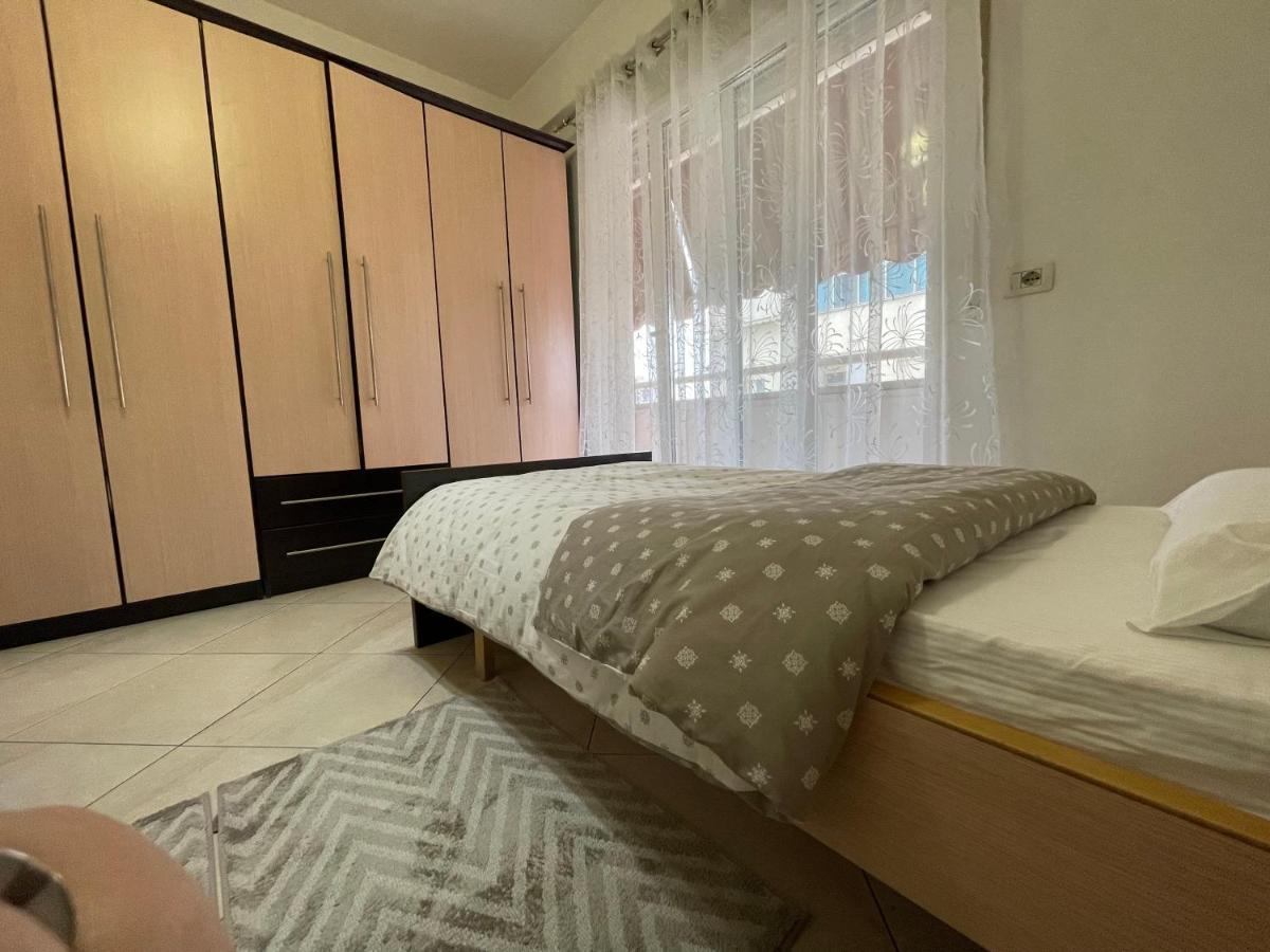 Tirana New Bazaar-Apartment 2 Ngoại thất bức ảnh
